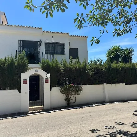 Holiday home Beachside House Mariabanus *