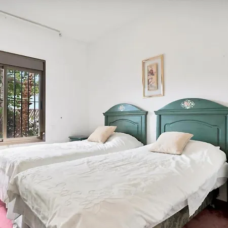 Beachside House Mariabanus * Marbella